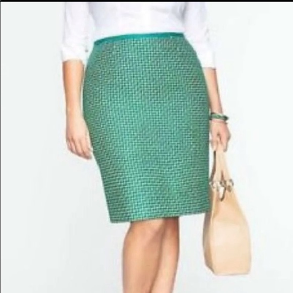Talbots Dresses & Skirts - Talbots Green and White knit pencil skirt  (8P)